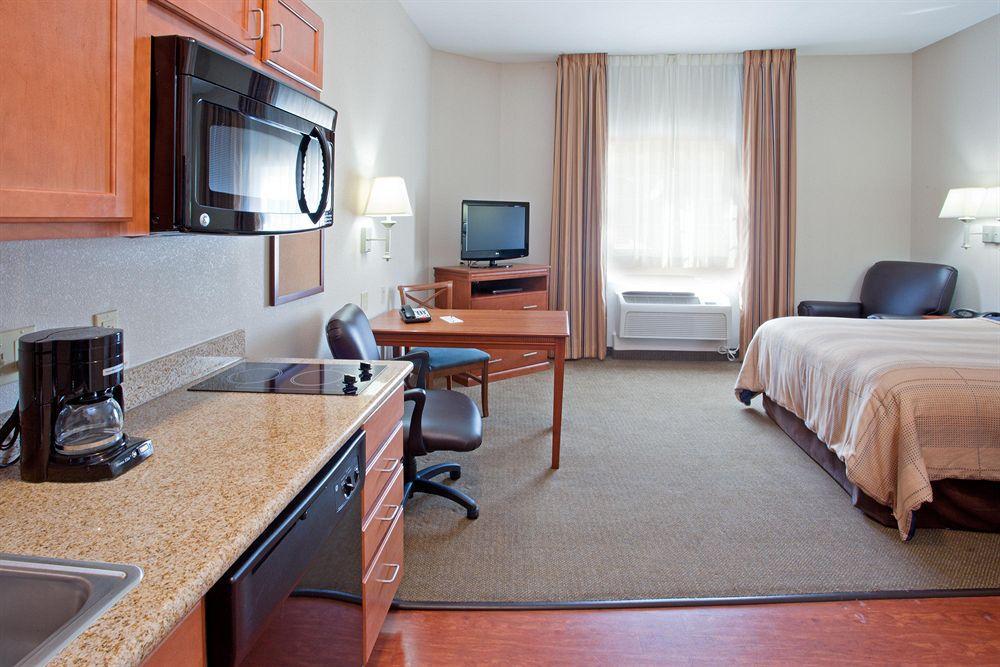 Candlewood Suites Lake Jackson By Ihg חדר תמונה